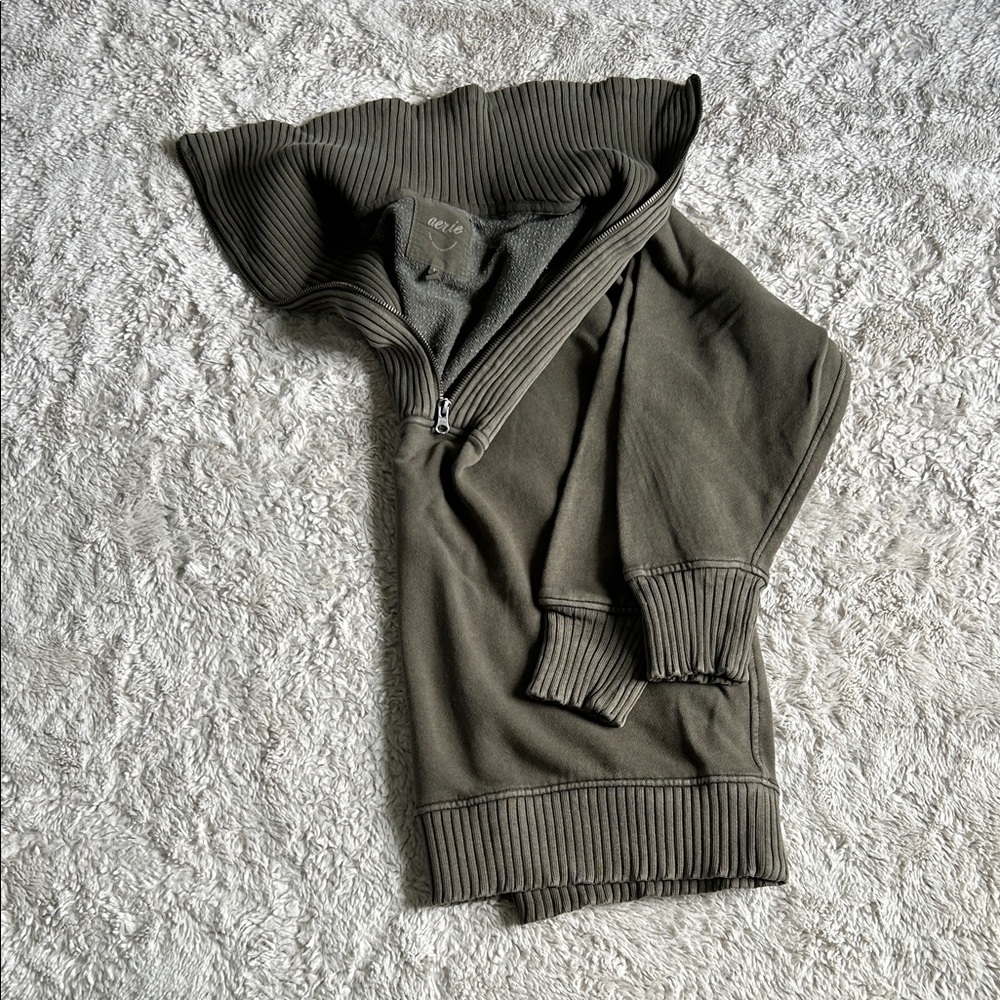 Aerie Women's Olive Zip-Up Hoodie